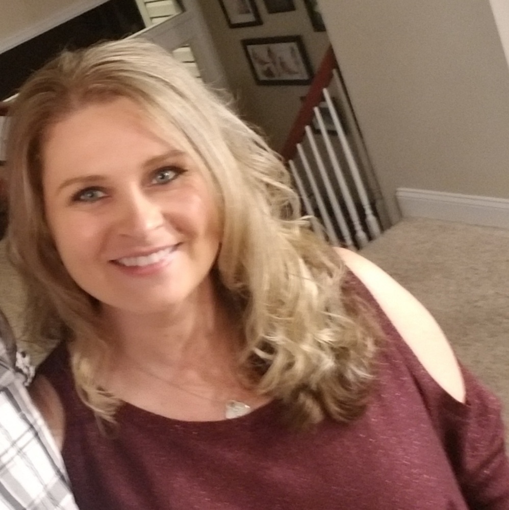 Meet your Posher, Jennifer